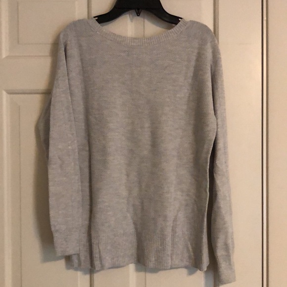 American Eagle Simple Gray Sweater - Picture 2 of 4